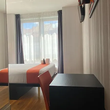 Hotell Easyhotel Lisboa