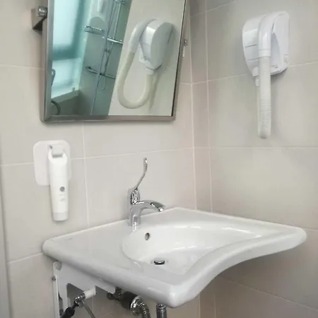 Easyhotel Hotell