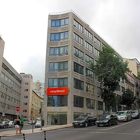 Easyhotel 2*