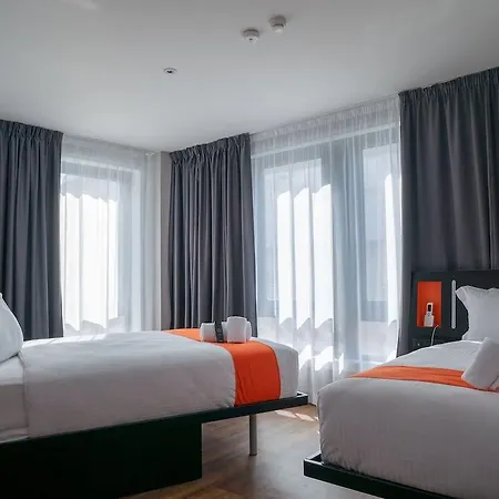 Easyhotel Hotel
