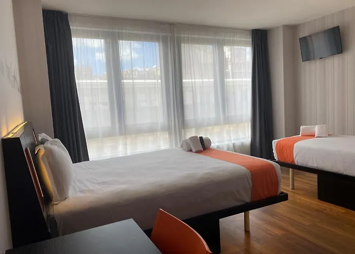 Easyhotel Hotel