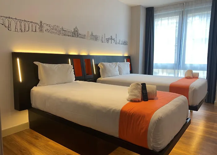 Easyhotel