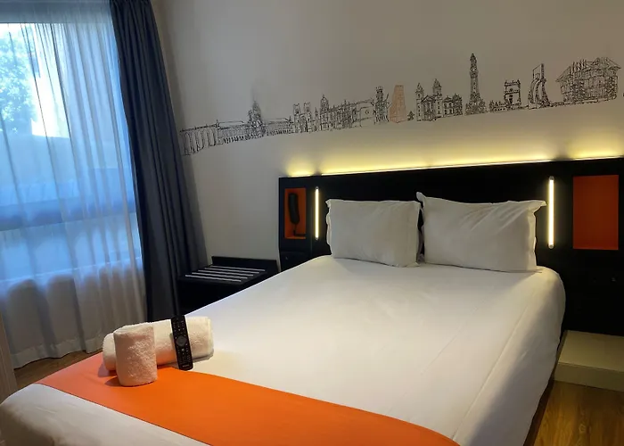 Easyhotel