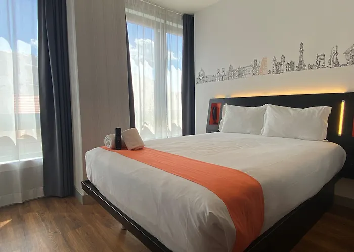 Easyhotel Hotel 2*